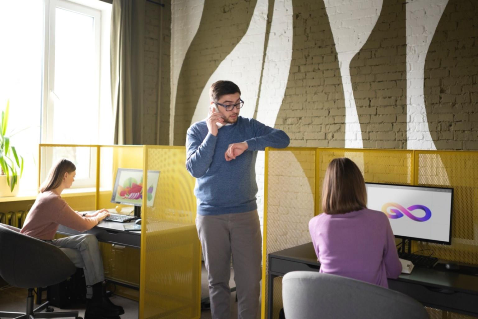 Teamarbeit bei der Entwicklung flexibler Budgetlösungen